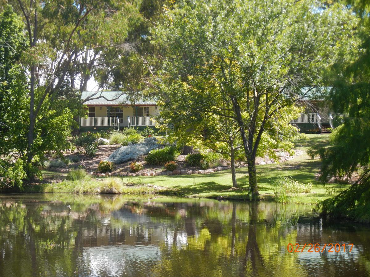 Granite Gardens Cottages & Lake Retreat Stanthorpe Extérieur photo